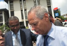 Un ministre et un commissaire européen en visite à Mayotte