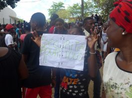 Les lycéens manifestent contre la violence