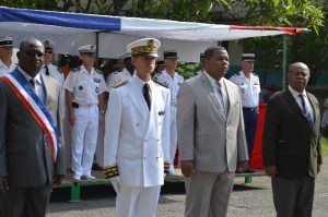 Cérémonie du 11 Novembre 2013 à Dzaoudzi. L'hommage du préfet et du président du Conseil général.
