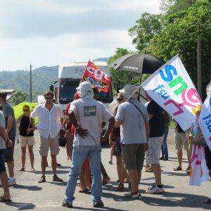 Blocage de l'accès des camions