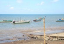 Les trois pêcheurs de Kani Bé toujours portés disparus