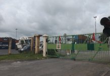 Le port de Longoni est bloqué