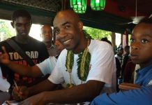 Accueil populaire pour le champion du monde