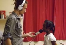 Faire de la radio pour apprendre le français