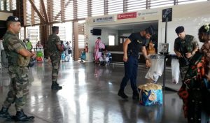 Brève question autour d'un colis sans propriétaire à l'aéroport de Mayotte ce lundi matin