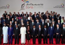 Sommet de la francophonie: Le Premier ministre canadien Trudeau dispute la vedette à François Hollande