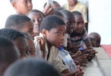 Mayotte veut intégrer la politique nationale de protection de l’enfance qui exclut les Outre-mer