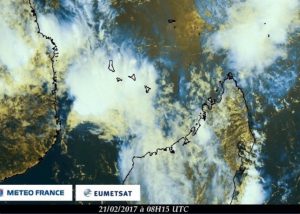 La masse nuageuse au dessus de l'archipel des Comores à 11h15 locales (Météo France)
