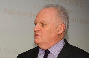 François Asselineau