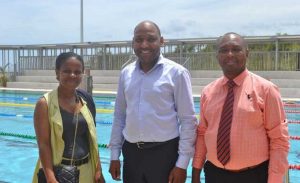 Anchya Bamana rencontre Thierry Robert pour parler de son projet de piscine municipale