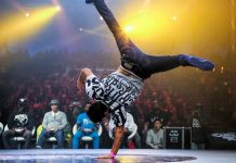 Un Mahorais devient champion du monde de danse Hip Hop avec son «crew»
