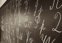 « L’accès à l’école n’est pas assuré à tous » à Mayotte et en Guyane critique la CNCDH