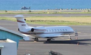 Le jet du milliardaire sur le tarmac de Roland Garros (Photo: JIR)