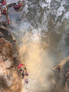 Cascade de Miréréni: les eaux autrefois limpides sont devenues troubles