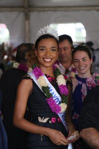 Miss Mayotte a fait le tour des stands pour l'inauguration