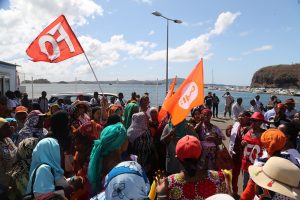 L'intersyndicale lors du blocage de la barge jeudi 14 septembre