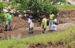 Les 16 agents en formation les pieds dans le Majimbini