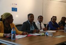 Tour de l'île en fauteuil, appel à la "sensibilité des manifestants"