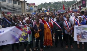 Lors de la Marseillaise à Kawéni