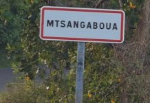 M'tsangamboua ou Mtsangaboua ?