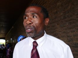 Noussoura Soulaimana, défenseur de la littérature mahoraise jusqu’au Québec Cadres d'avenir, Mayotte