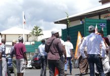 Prolongation de la garde à vue de Balahachi : un comité de soutien devant la gendarmerie