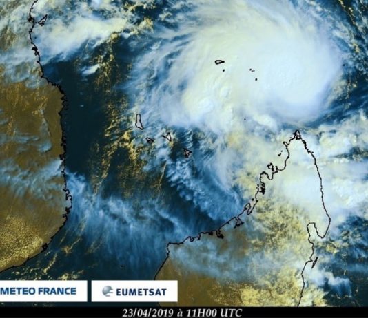 Tempête tropicale Kenneth : Mayotte placée en triple Vigilances, forte houle, orage et vents forts ce mardi à partir de 20h