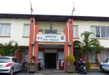 Désinfection de la mairie, de la poste et des écoles à Pamandzi Mayotte