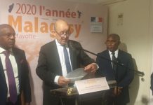 Jean-Yves le Drian inaugure le bureau de Mayotte à Madagascar