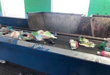 Environnement: une vieille grenade défensive parmi les déchets à La Réunion !