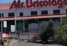 Grève BDM : fermeture du centre commercial Jumbo score sous l’action des grévistes