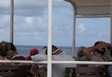 Mesures supplémentaires dans les barges pour enrayer l’épidémie état d'urgence, barge, masque, Mayotte