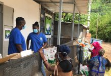 Distribution de colis alimentaires et scolaires autour de l’Ide