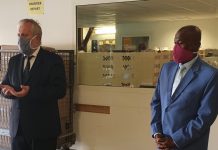 Le président Soibahadine salue le préfet Colombet à la faveur des « chantiers d’ampleur » qui ont été menés