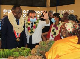 S. Lecornu, dénonce des « complicités mahoraises avec les passeurs »