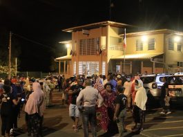 Jeunes renversés à Passamaïnty, « pas de mort » insiste le parquet qui dénonce les rumeurs et appelle à l’apaisement