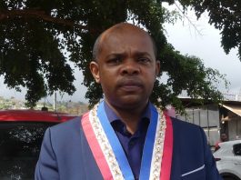 Incendie de la voiture du maire de Ouangani: un acte « d’une très grande gravité », critique le pt de l’Association des maires (Actualisé)